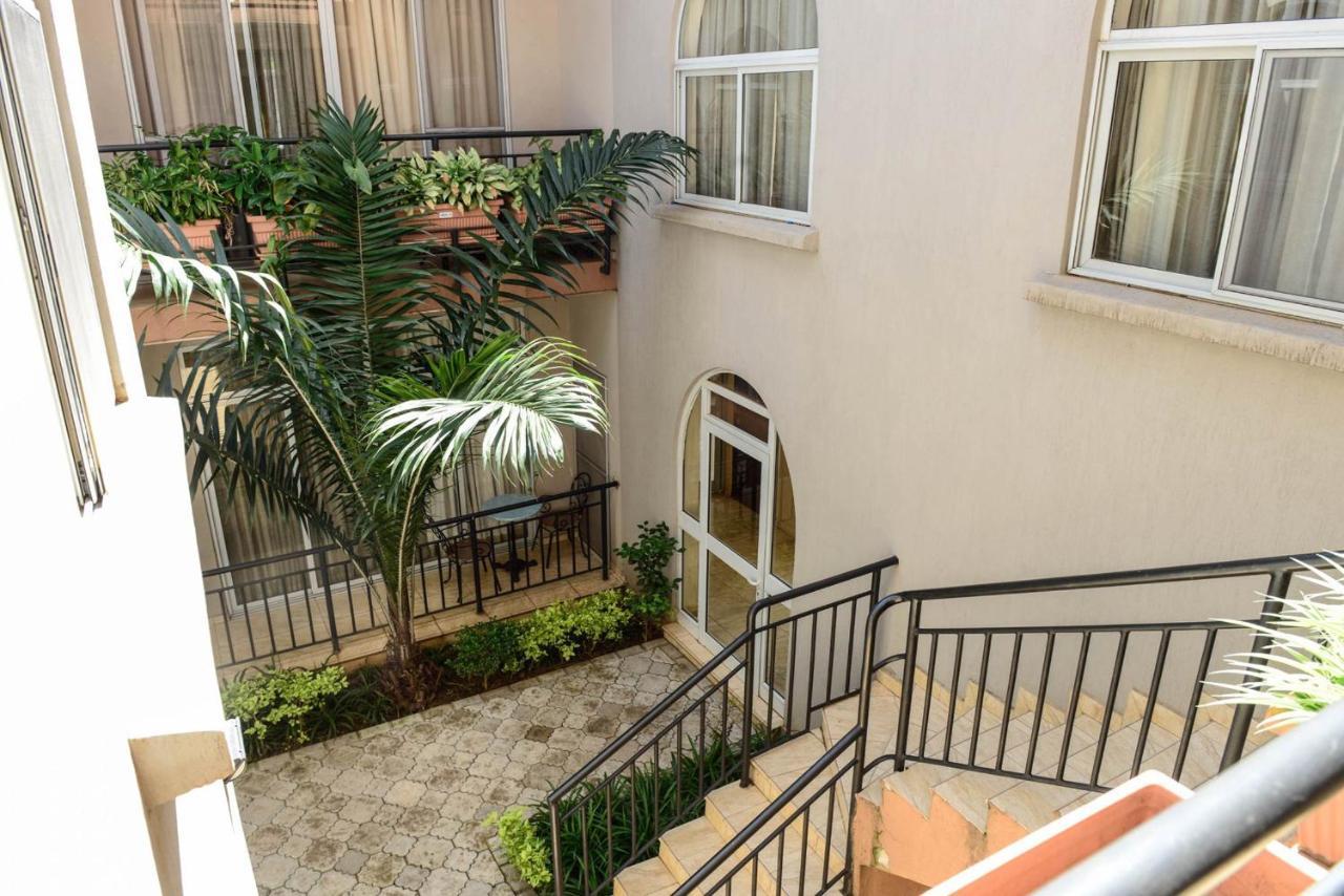 Room In Bb - Enjoy You Vacation Wail Staying In This Single Room Fit For 2 People Kigali Buitenkant foto